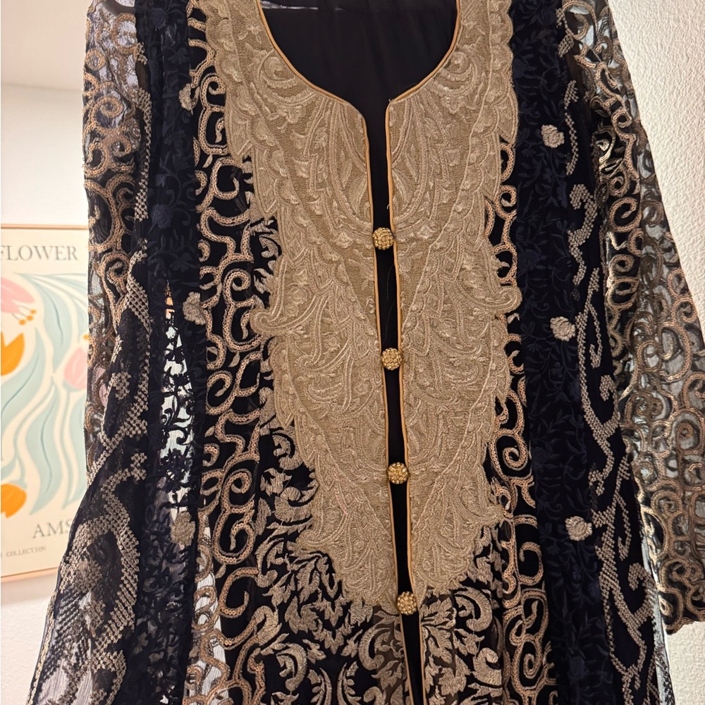Shalwar kameez/ desi clothes